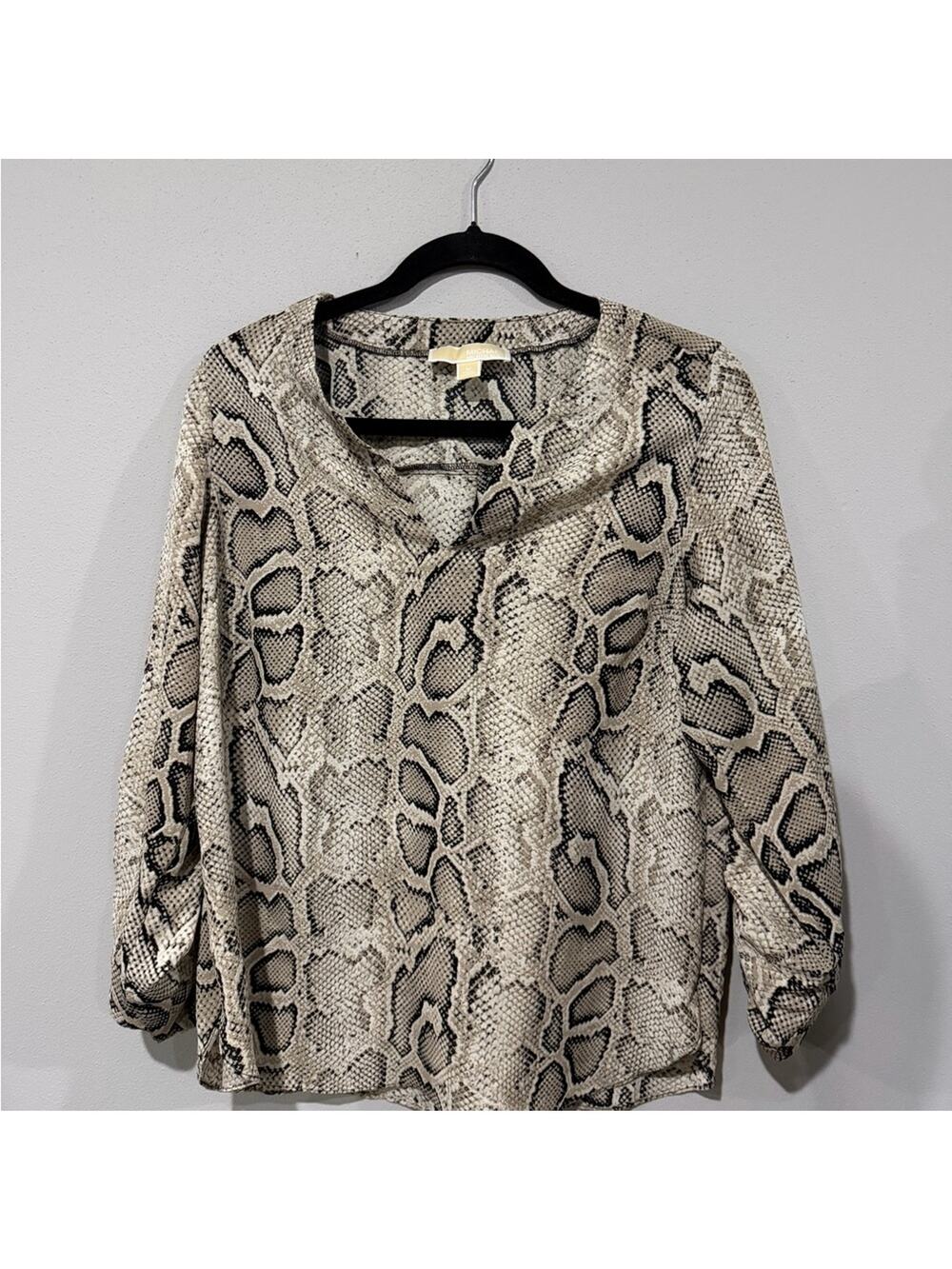 Michael Michael Kors Snakeskin V-Neck Roll-Tab Sleeve Blouse Size Medium